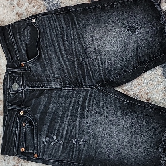 American Eagle Outfitters Men's siz 26 move free athletic jean distressed shorts - Picture 2 of 8